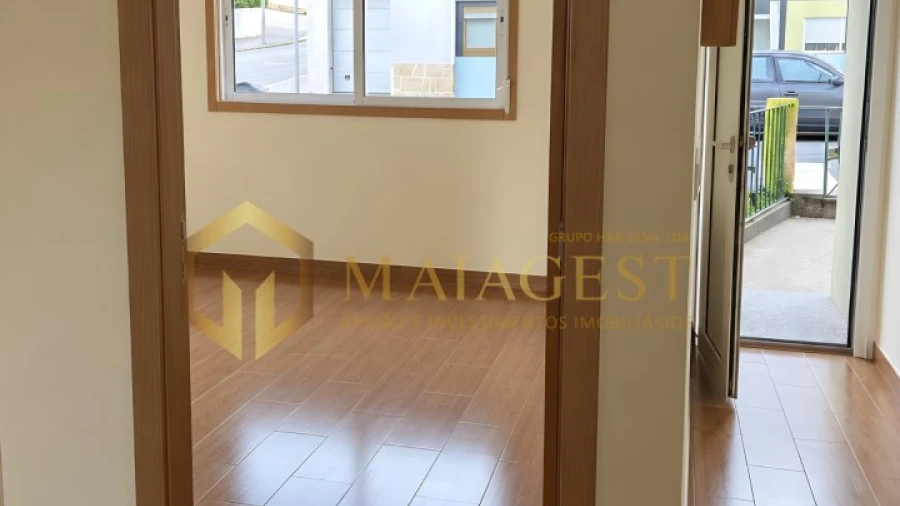 Moradia T2 para Arrendamento em Oliveira do Douro
