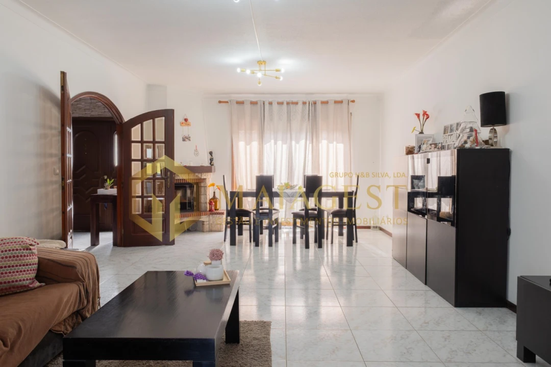 Moradia T3 para Venda em Campo e Sobrado Foto 1