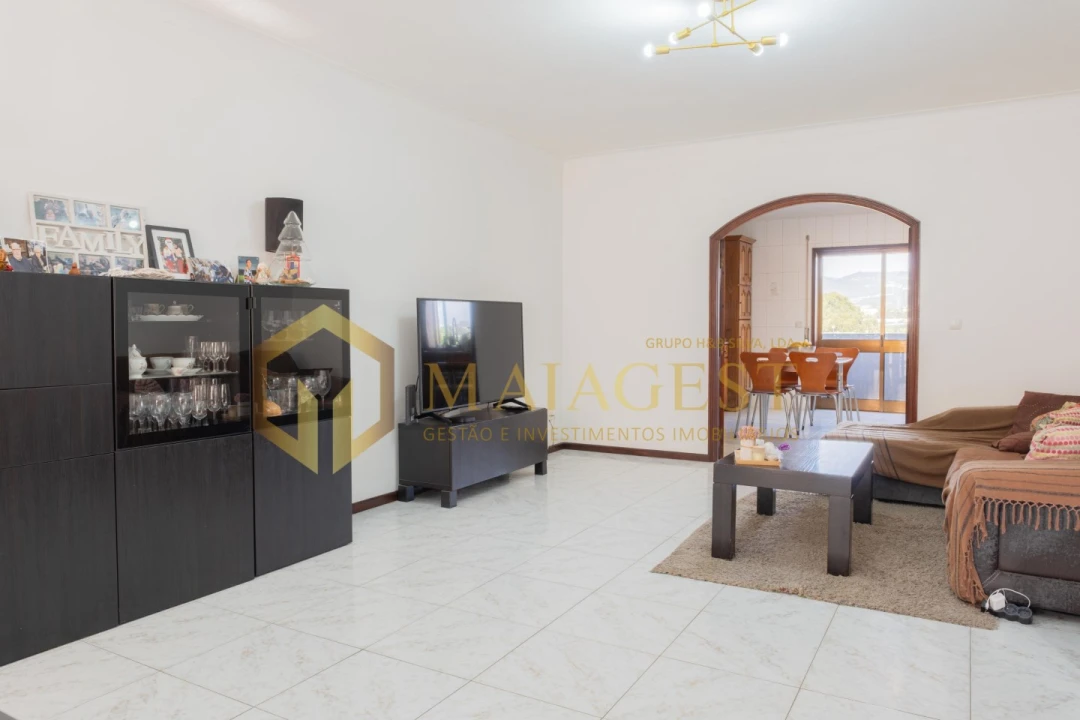 Moradia T3 para Venda em Campo e Sobrado Foto 9