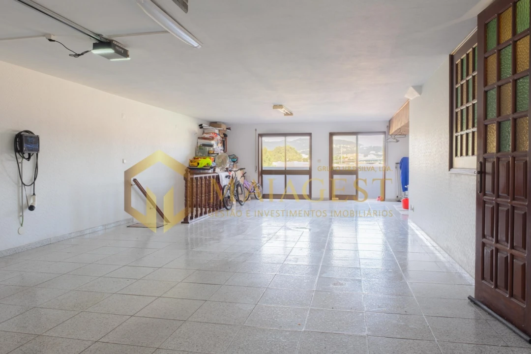 Moradia T3 para Venda em Campo e Sobrado Foto 27