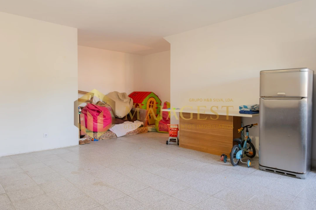 Moradia T3 para Venda em Campo e Sobrado Foto 34