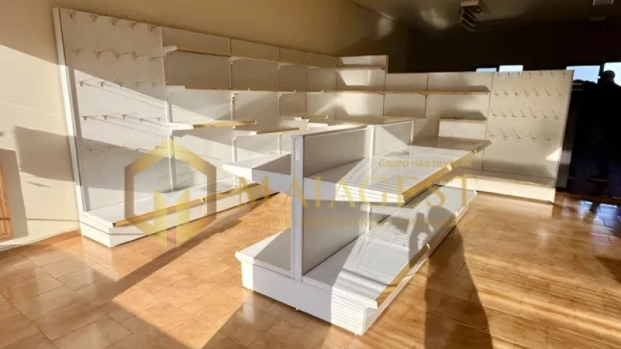 Loja para Venda em Cidade da Maia