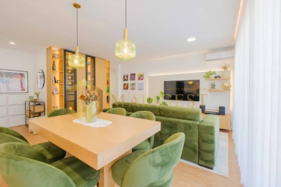 Apartamento T2 para Venda em Fânzeres e São Pedro da Cova