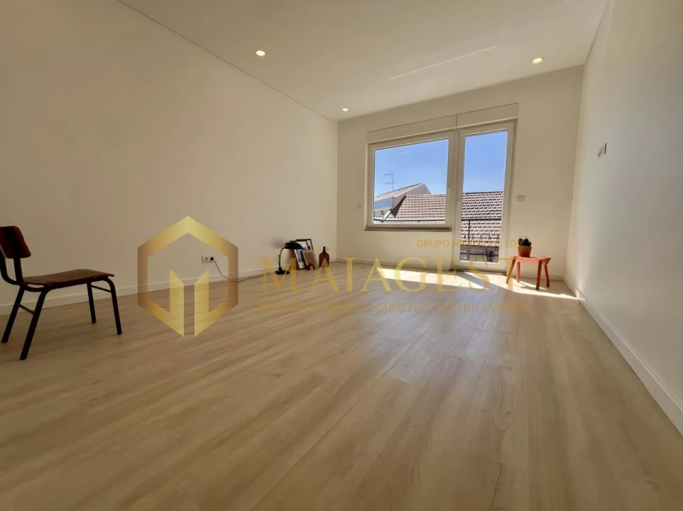 Apartamento T2 para Arrendamento em Campanhã Foto 1