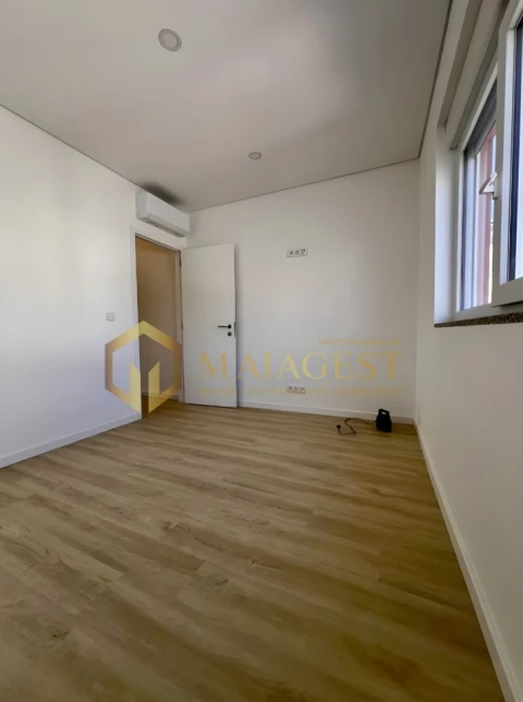 Apartamento T2 para Arrendamento em Campanhã