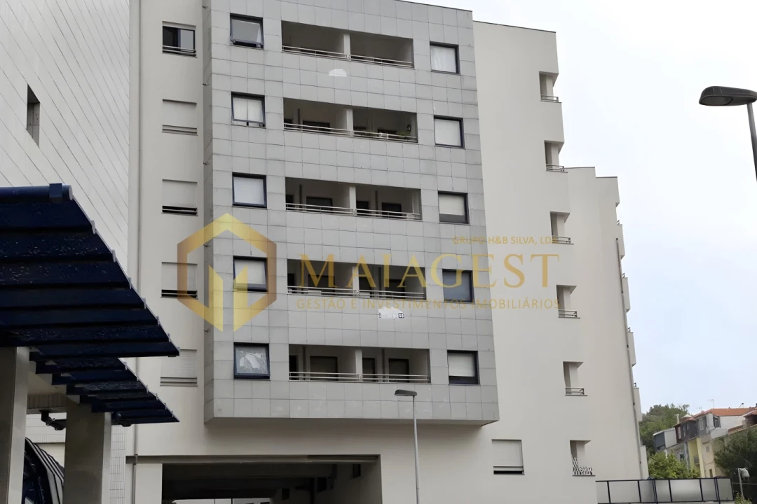 Apartamento T1 para Arrendamento em Lordelo do Ouro e Massarelos Foto 1