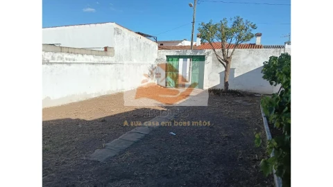 Moradia T2 para Venda em São João de Negrilhos