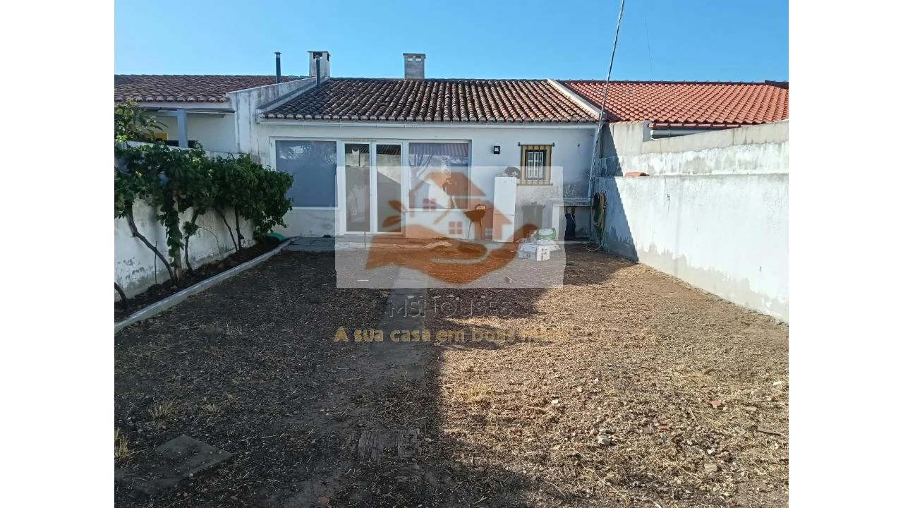 Moradia T2 para Venda em São João de Negrilhos Foto 3