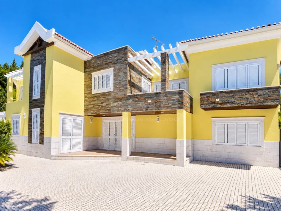 Moradia T6 para Venda em Queluz e Belas Foto 2