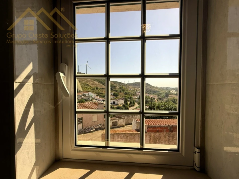 Moradia T3 para Venda em Santa Maria, São Pedro e Matacães Foto 8
