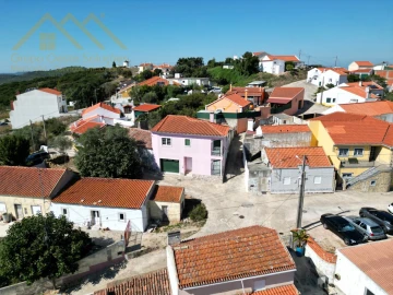 Moradia T3 para Venda em Santa Maria, São Pedro e Matacães