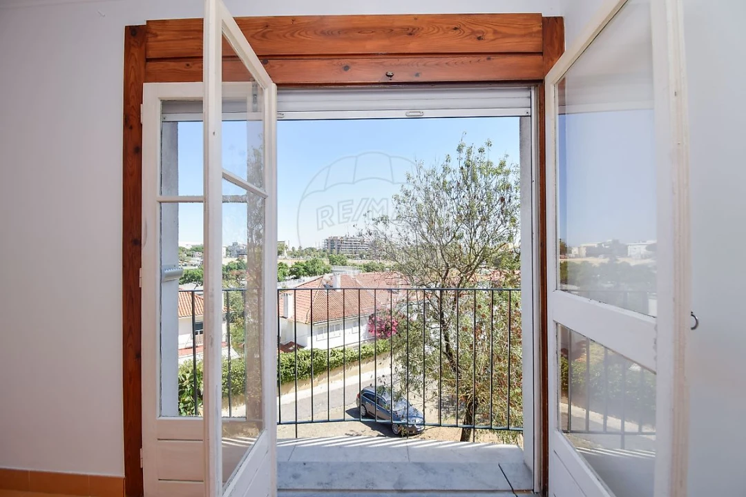 Apartamento T2 para Arrendamento em Olivais Foto 14