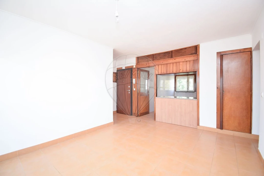 Apartamento T2 para Arrendamento em Olivais Foto 12