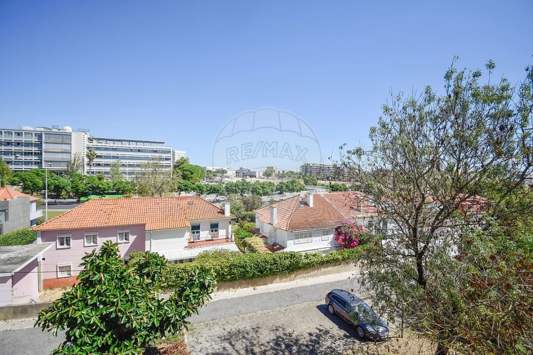 Apartamento T2 para Arrendamento em Olivais Foto 15