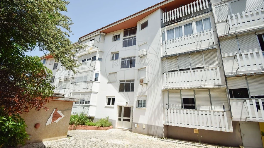 Apartamento T2 para Arrendamento em Olivais