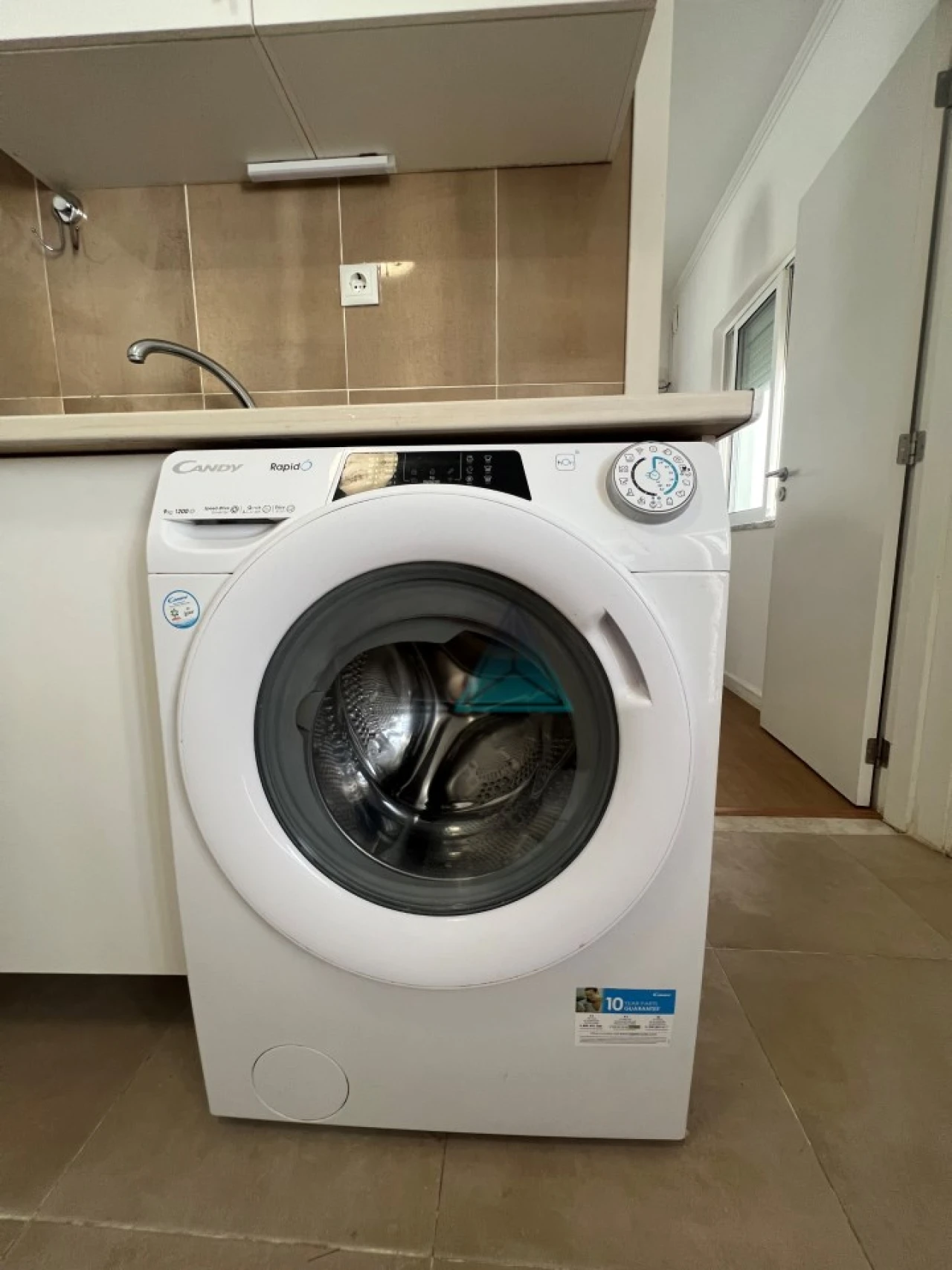 Moradia T1 para Arrendamento em Laranjeiro e Feijó Foto 5