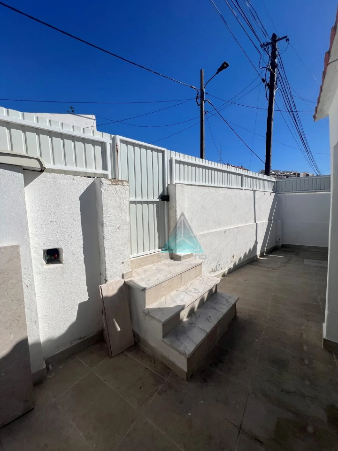Moradia T1 para Arrendamento em Laranjeiro e Feijó Foto 21