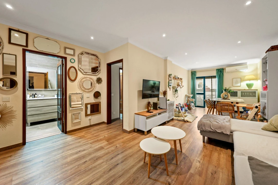 Apartamento T3 para Venda em Olhão Foto 12