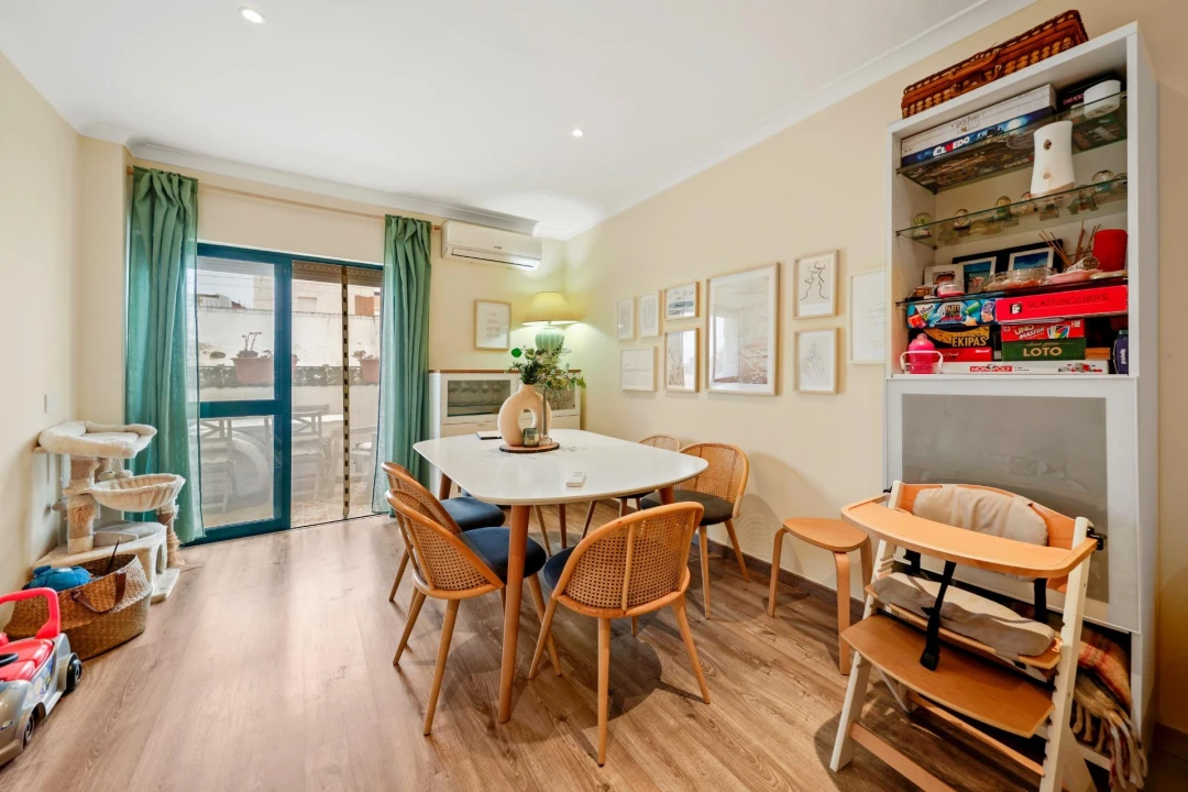 Apartamento T3 para Venda em Olhão Foto 14