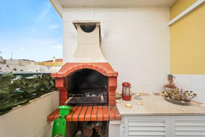 Apartamento T3 para Venda em Olhão