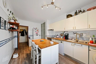 Apartamento T3 para Venda em Olhão