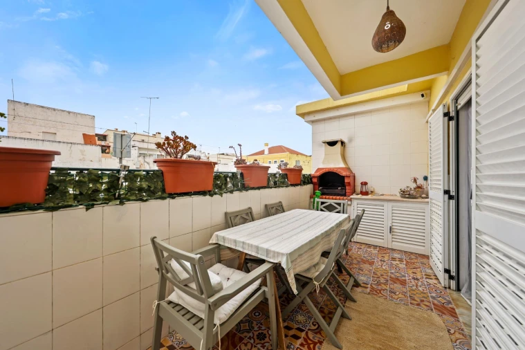 Apartamento T3 para Venda em Olhão Foto 17