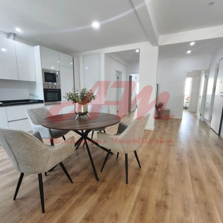 Apartamento T3 para Venda em Benfica Foto 7