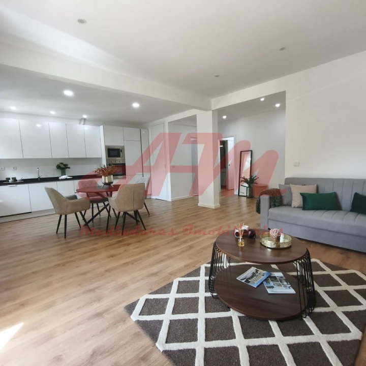 Apartamento T3 para Venda em Benfica Foto 11