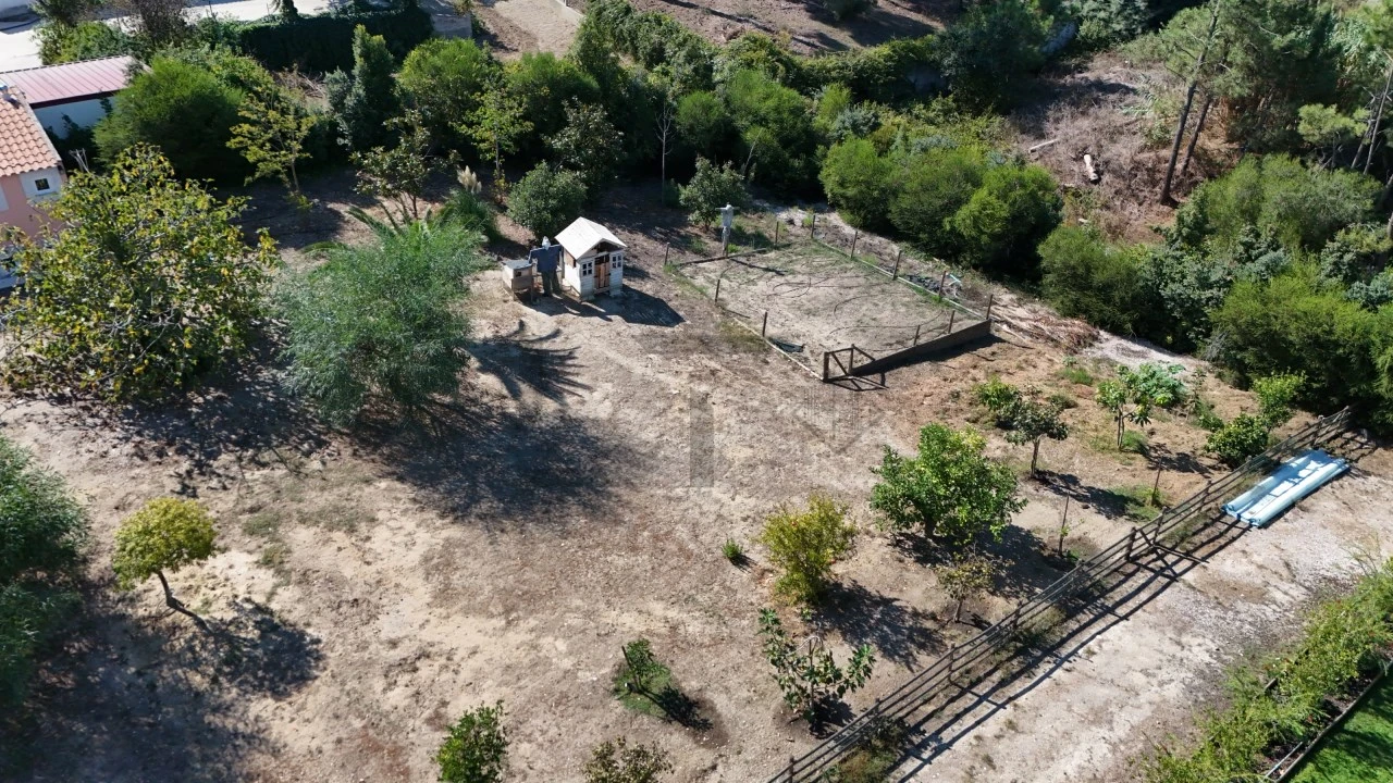 Moradia T4 para Venda em Corroios Foto 15