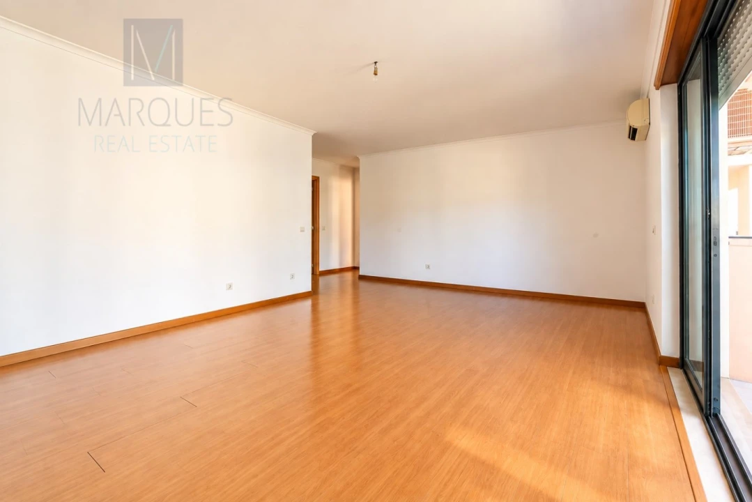 Apartamento T3 para Venda em Quinta do Anjo Foto 2