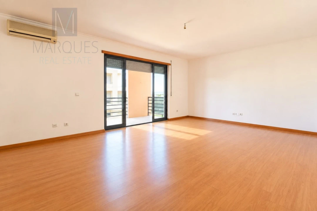 Apartamento T3 para Venda em Quinta do Anjo Foto 3