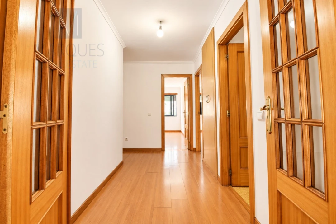 Apartamento T3 para Venda em Quinta do Anjo Foto 9