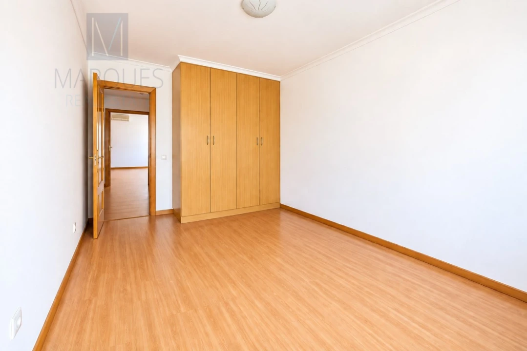 Apartamento T3 para Venda em Quinta do Anjo Foto 13