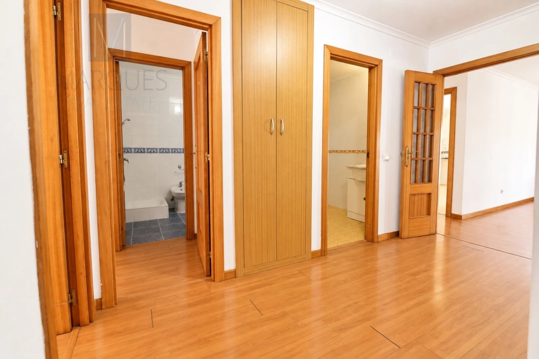 Apartamento T3 para Venda em Quinta do Anjo Foto 16