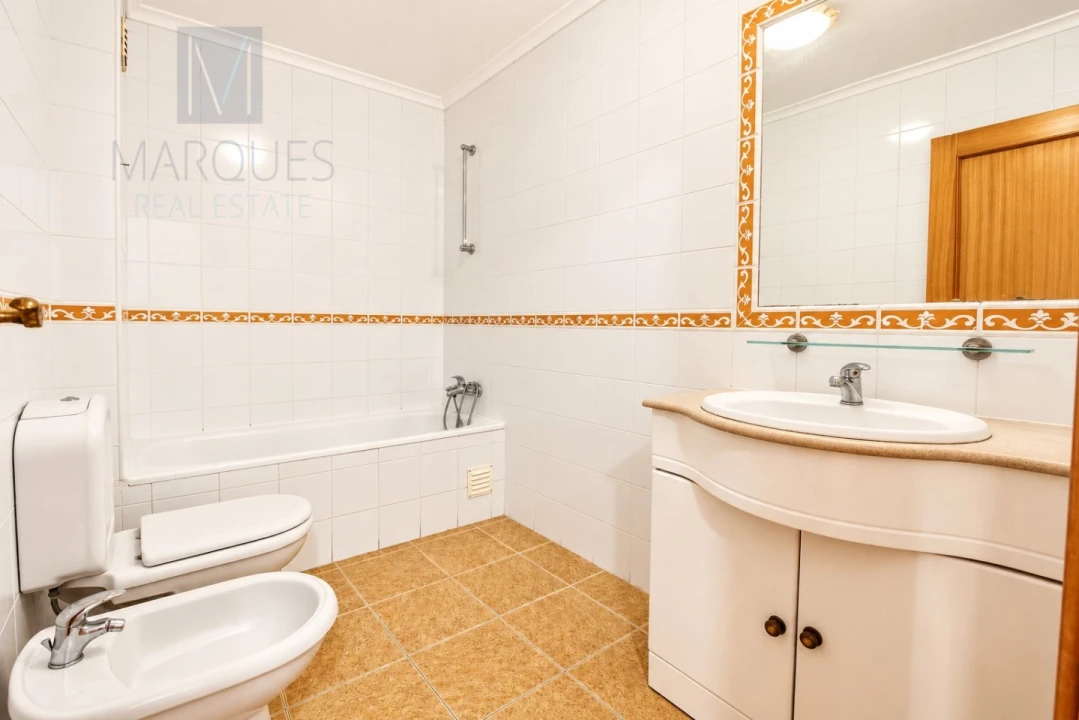 Apartamento T3 para Venda em Quinta do Anjo Foto 15