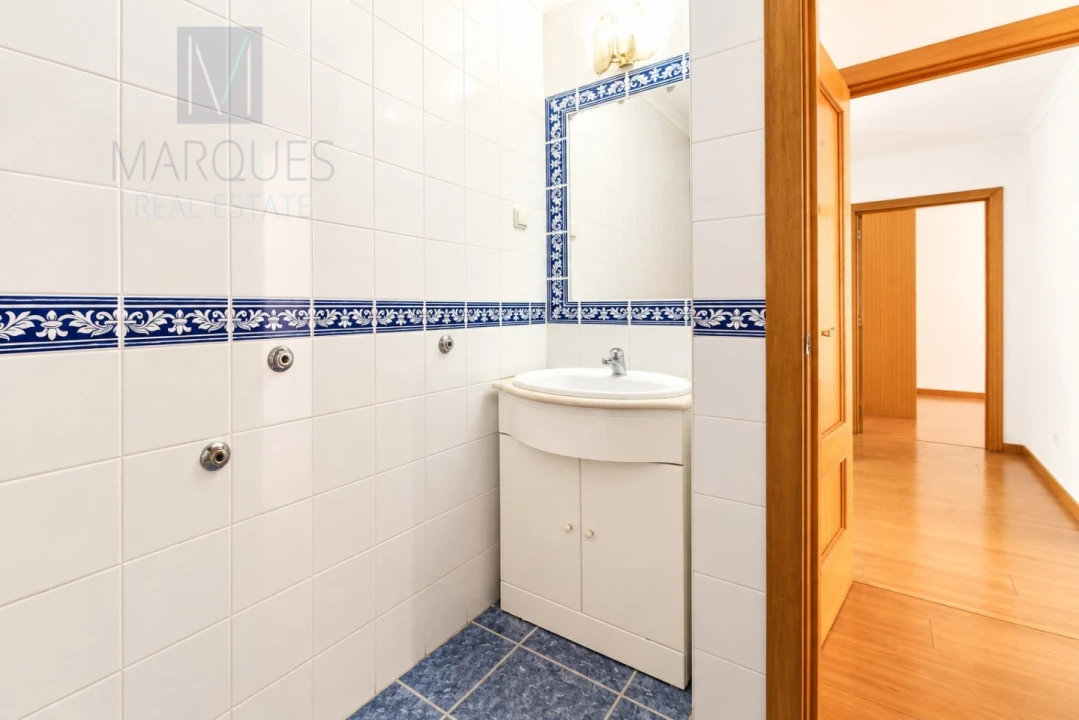 Apartamento T3 para Venda em Quinta do Anjo Foto 19