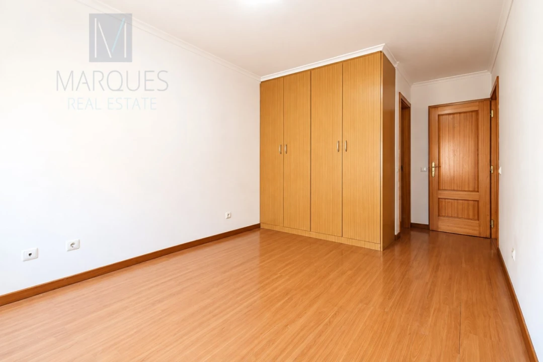 Apartamento T3 para Venda em Quinta do Anjo Foto 20