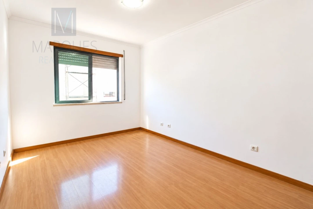 Apartamento T3 para Venda em Quinta do Anjo Foto 21