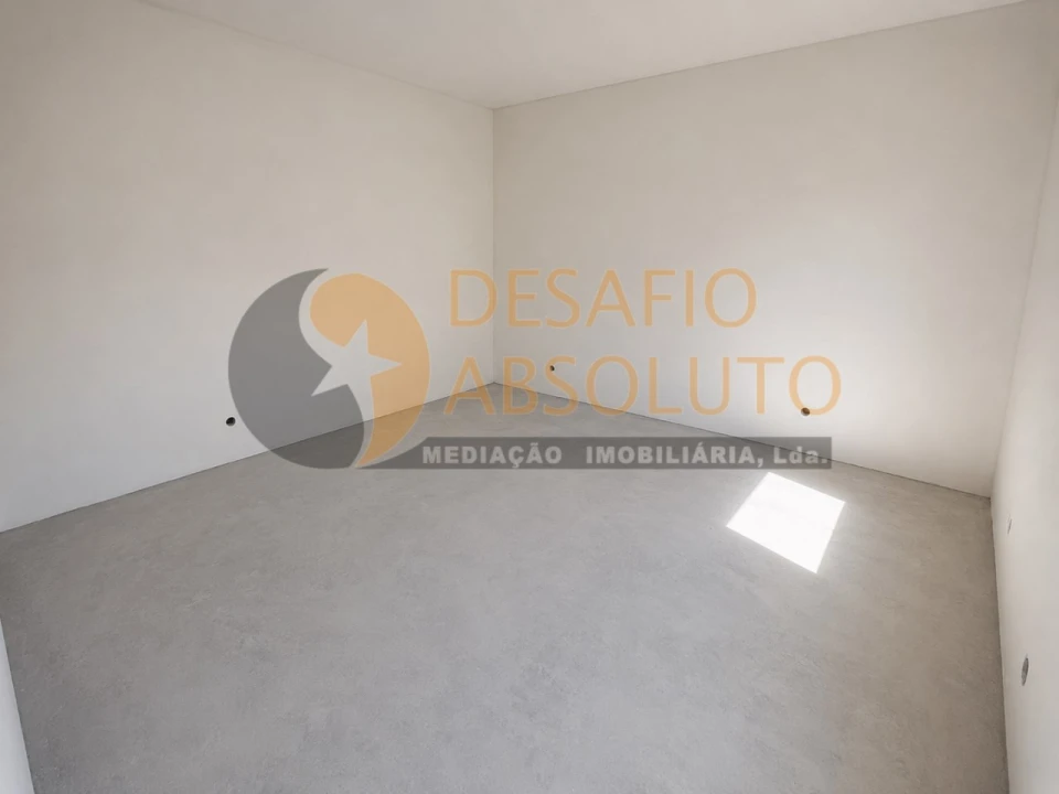 Moradia T4 para Venda em Seixal, Arrentela e Aldeia de Paio Pires Foto 19