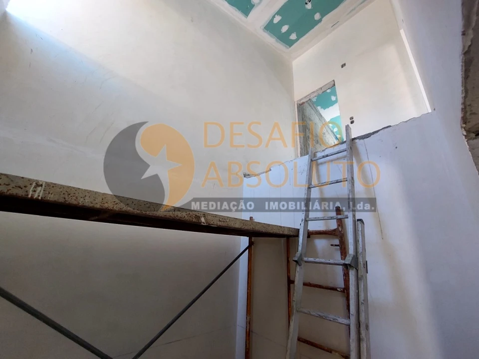 Moradia T4 para Venda em Seixal, Arrentela e Aldeia de Paio Pires Foto 16