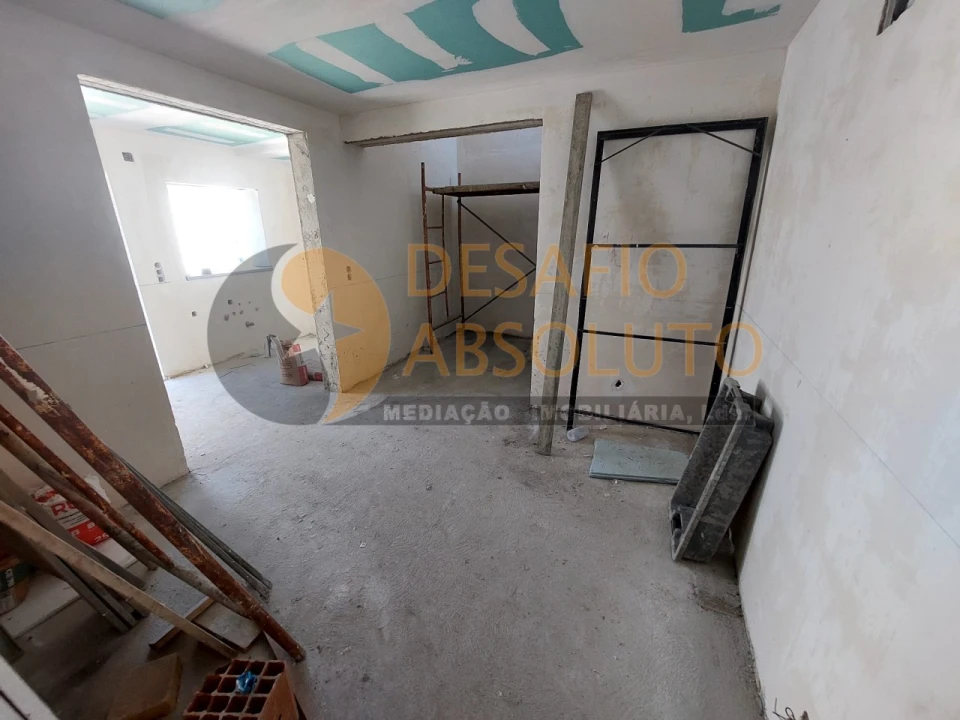 Moradia T4 para Venda em Seixal, Arrentela e Aldeia de Paio Pires Foto 7