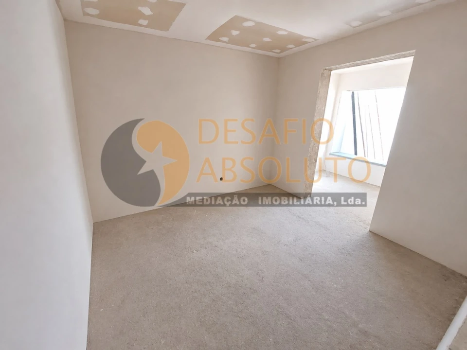 Moradia T4 para Venda em Seixal, Arrentela e Aldeia de Paio Pires Foto 8