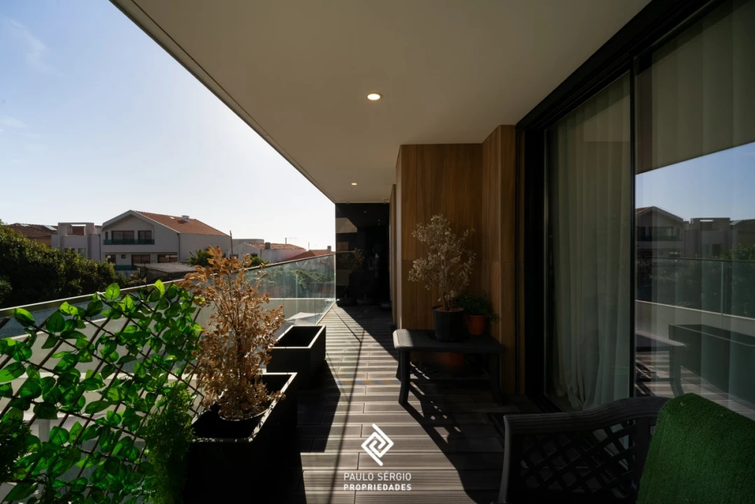Apartamento T2 para Arrendamento em Espinho Foto 20