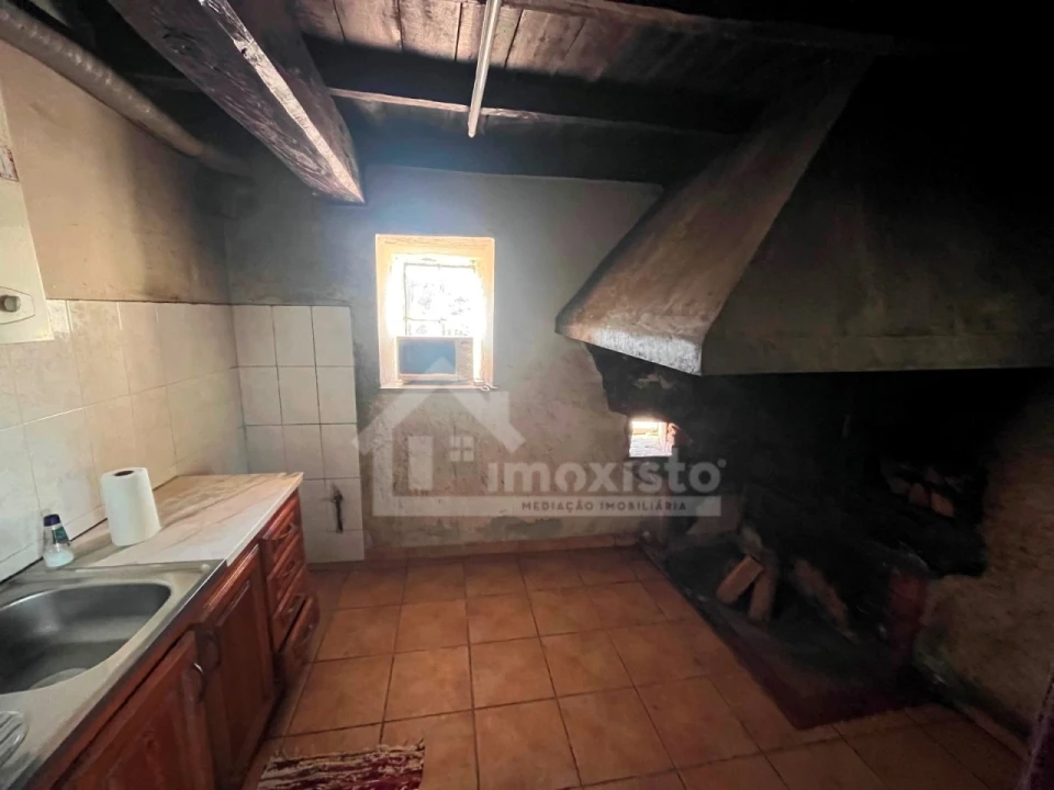 Moradia T3 para Venda em Pousaflores Foto 21