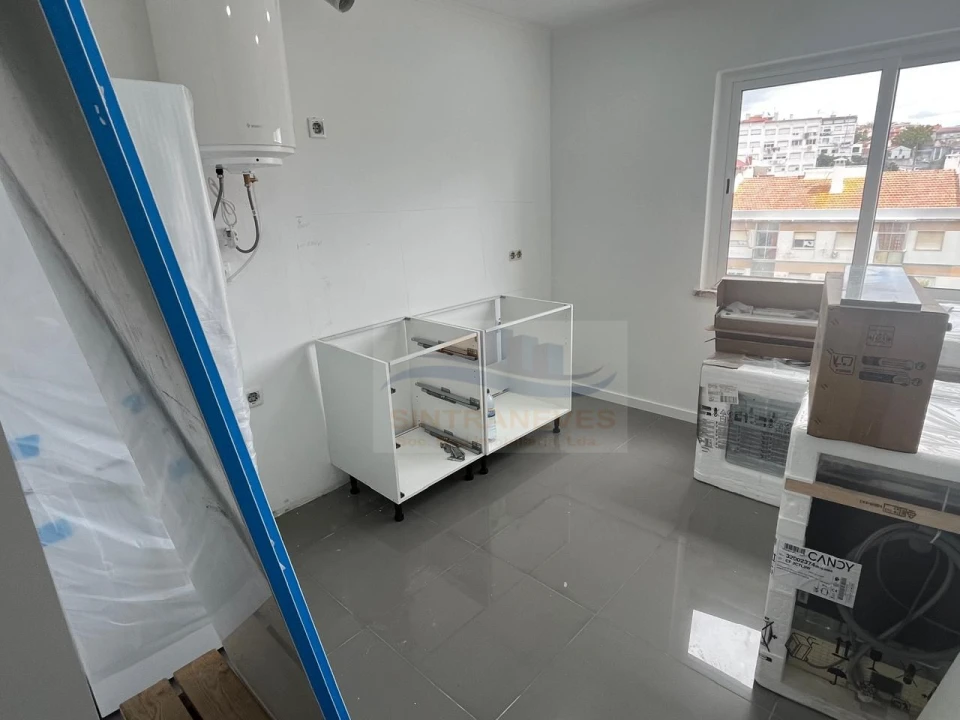 Apartamento T2 para Venda em Cacém e São Marcos Foto 4