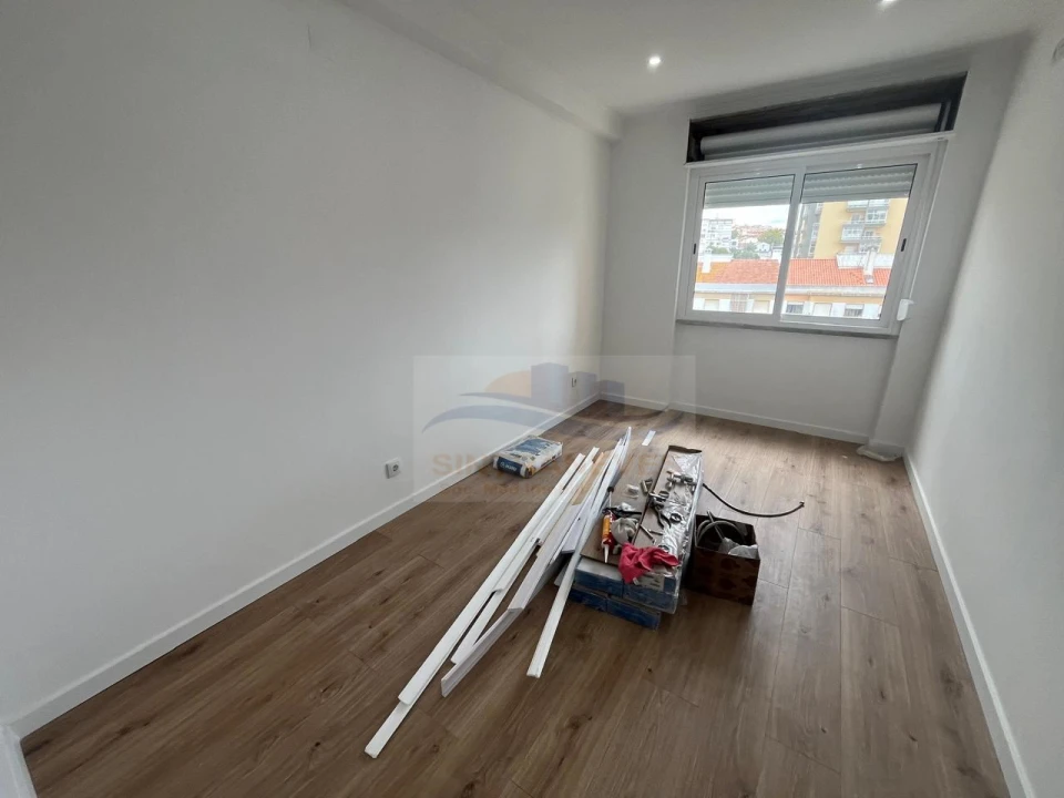 Apartamento T2 para Venda em Cacém e São Marcos Foto 9