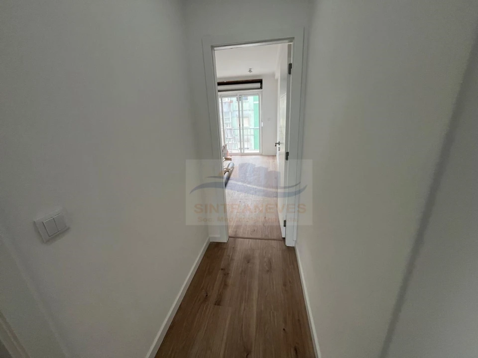Apartamento T2 para Venda em Cacém e São Marcos Foto 10