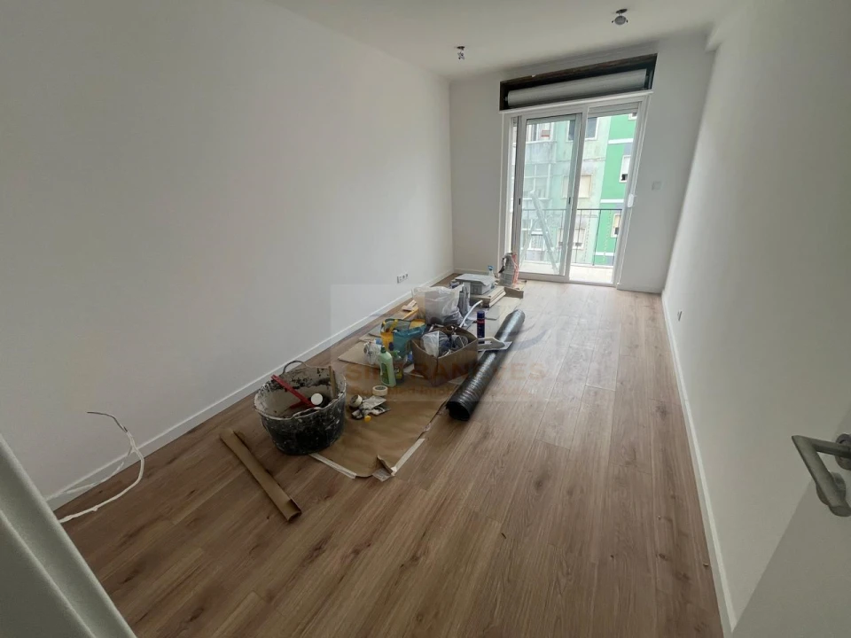 Apartamento T2 para Venda em Cacém e São Marcos Foto 17