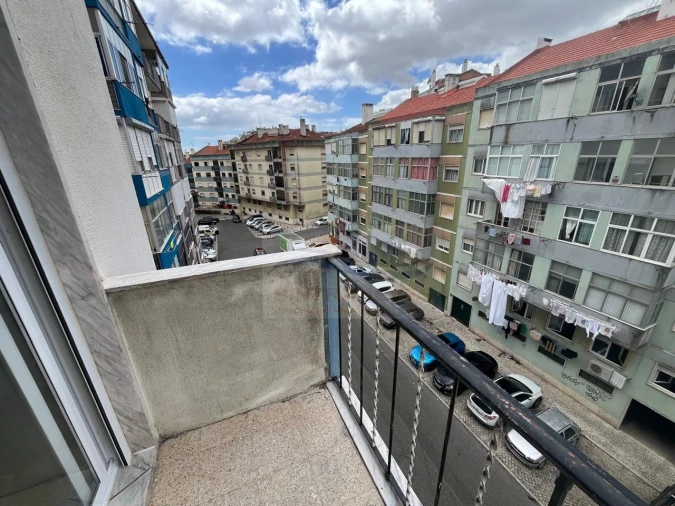 Apartamento T2 para Venda em Cacém e São Marcos Foto 16