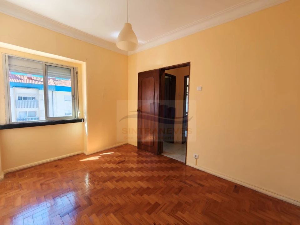 Apartamento T2 para Venda em Venteira Foto 7